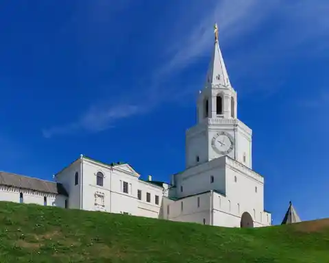 Екатеринбург: конструктивизм, Белая башня и индустриальное наследие Урала