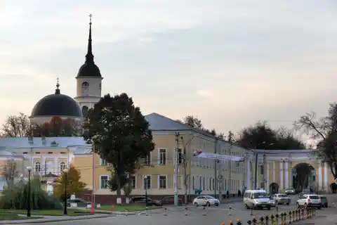 Луганск: музей Даля и улица Советская