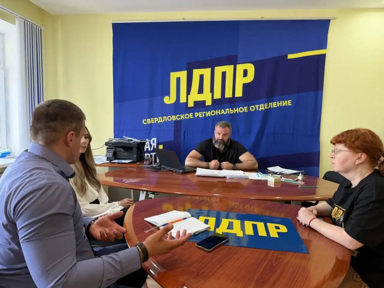 Провёл встречу с руководителем фонда «Урал без наркотиков» Иваном Мартыненковым