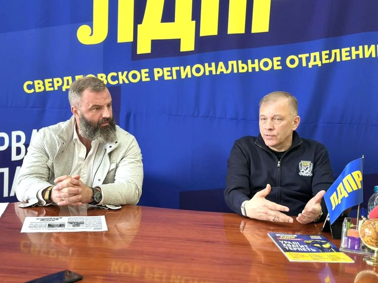 Провёл встречу с журналистами