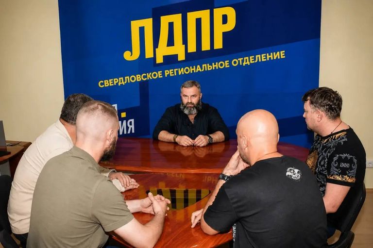 Провёл в Екатеринбурге круглый стол по «Наказу уральского мужика»